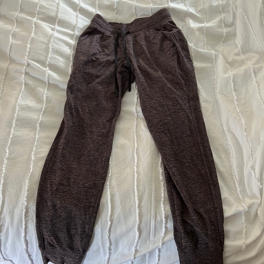 Lulu ready to rulu joggers